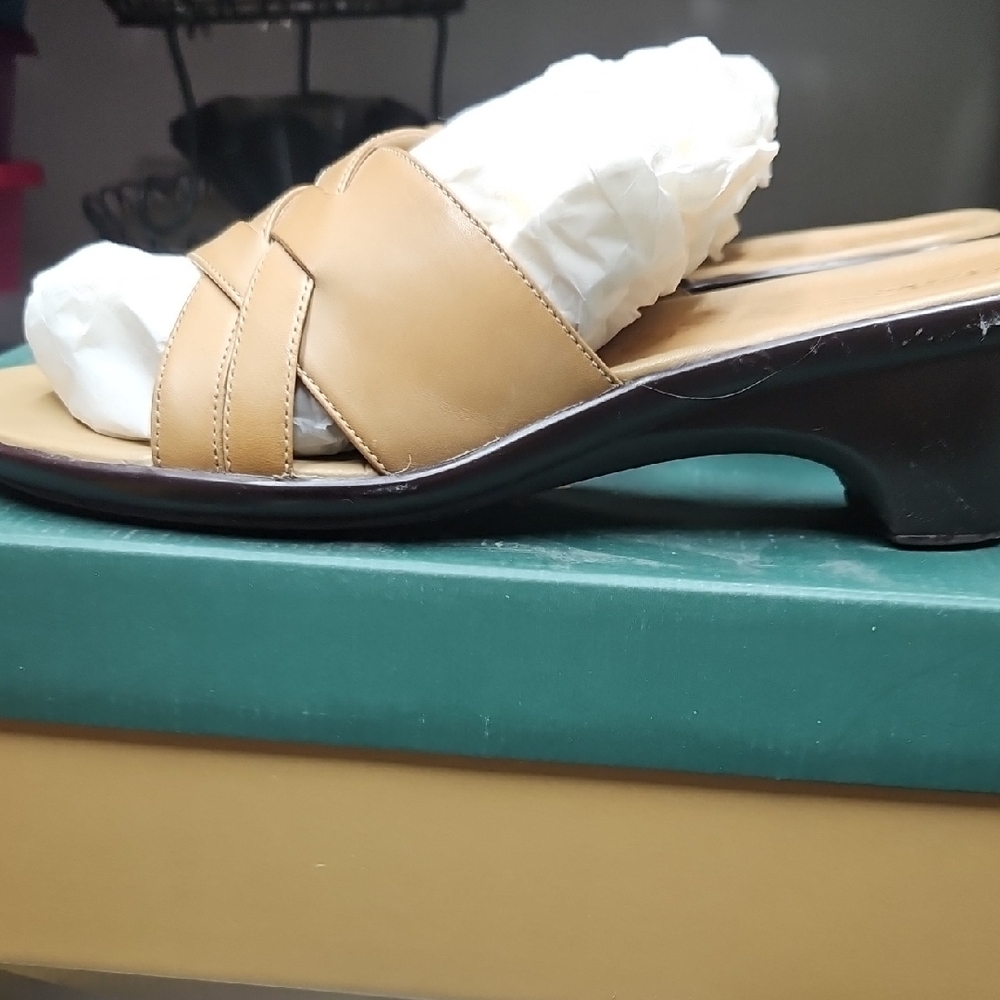 Clarks Tan Women's Platform Sandals